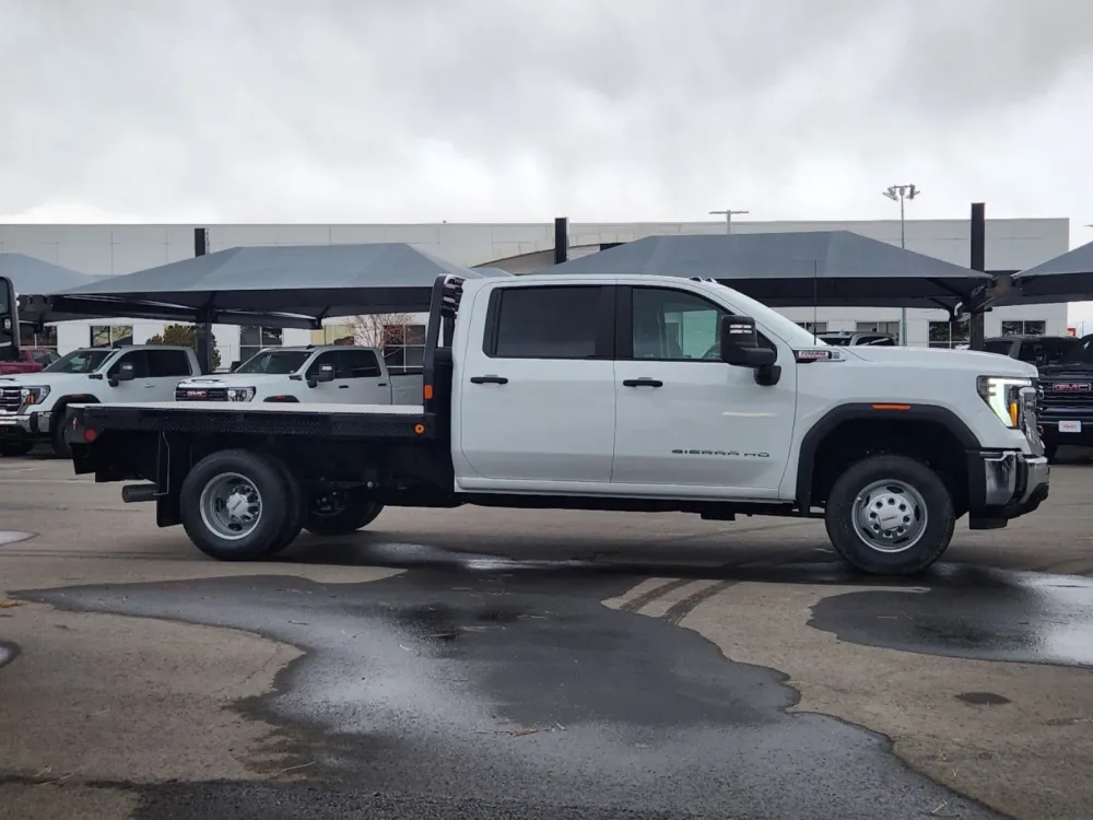 2025 GMC Sierra 3500HD CC Pro