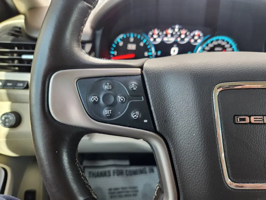 2019 GMC Yukon Denali | Photo 26 of 33