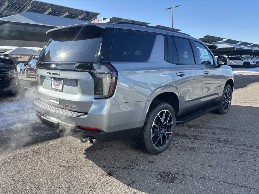 2025 Chevrolet Tahoe RST | Photo 4 of 24