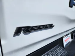 2021 RAM 1500 Rebel | Thumbnail Photo 13 of 28