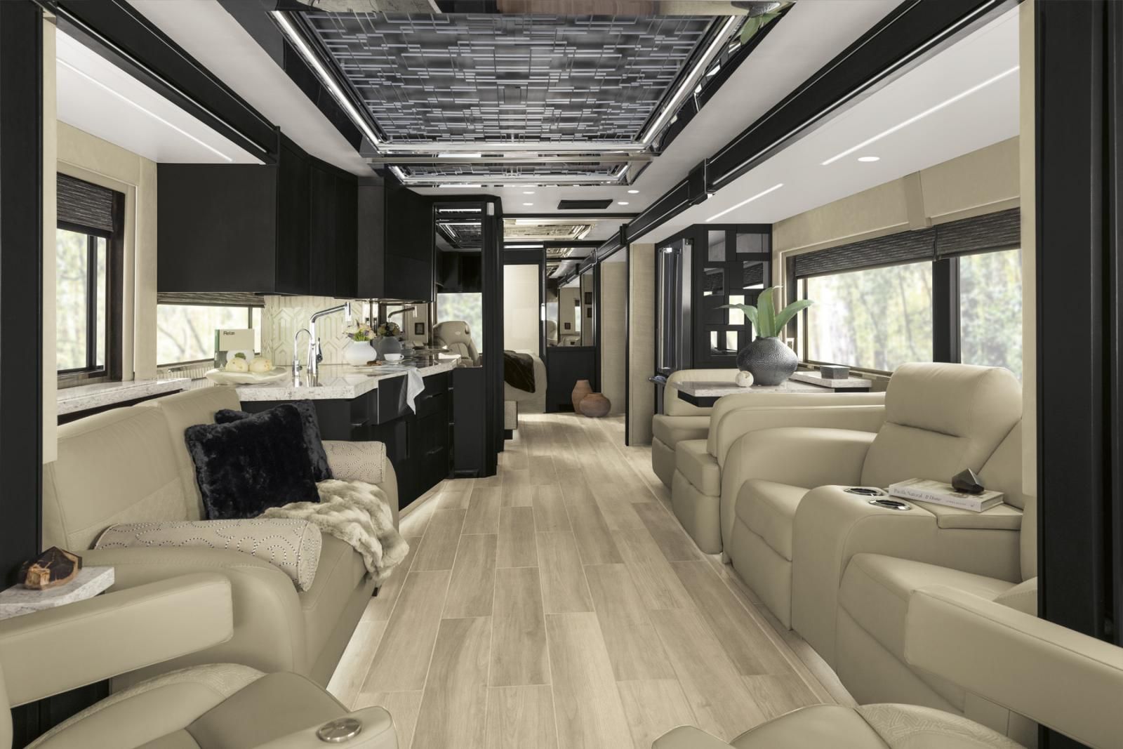 Interior of the 2023 Newmar King Aire