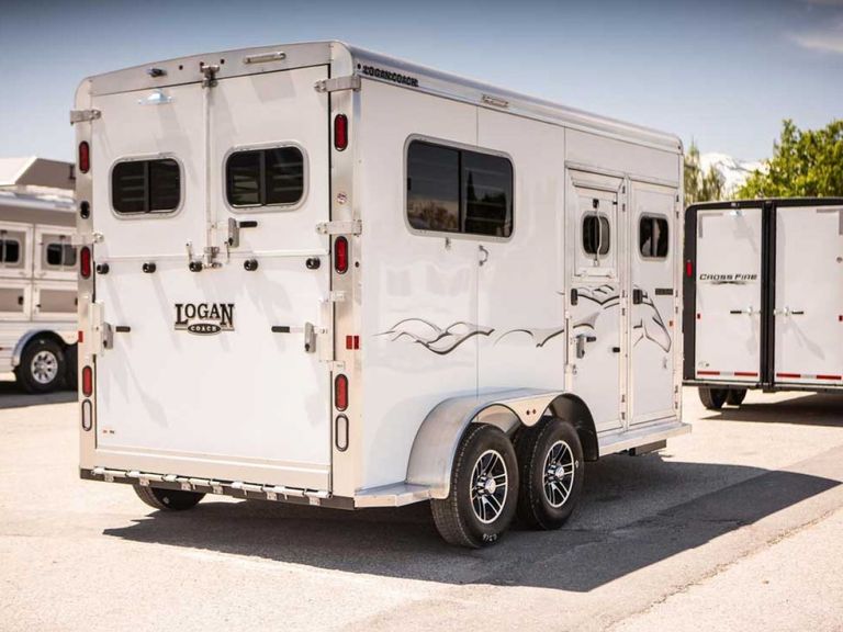 Logan Coach Warmblood Straight Load Horse Trailer